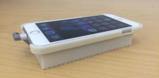 จับ iPhone 6S มารัน Android ได้แค่ใส่เคส!