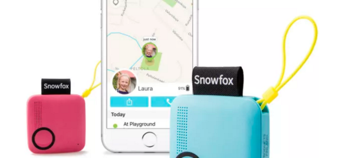 Snowfox GPS ติดตามตัวที่ให้เด็กๆติดต่อผู้ปกครองได้แบบ 2 in 1